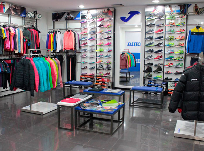 abre una nueva Brand Store en Kazajistán - Joma World