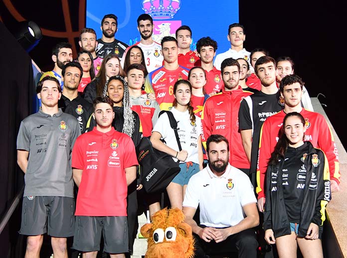 La Federacion Espanola de Balonmano y Joma presentan las nuevas equipaciones Joma World