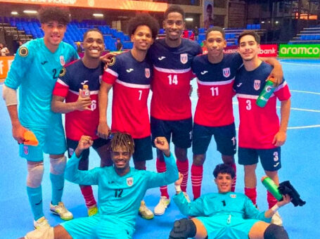 Jugadores de la selección de Cuba tras clasificarse para el Mundial de Futsal.