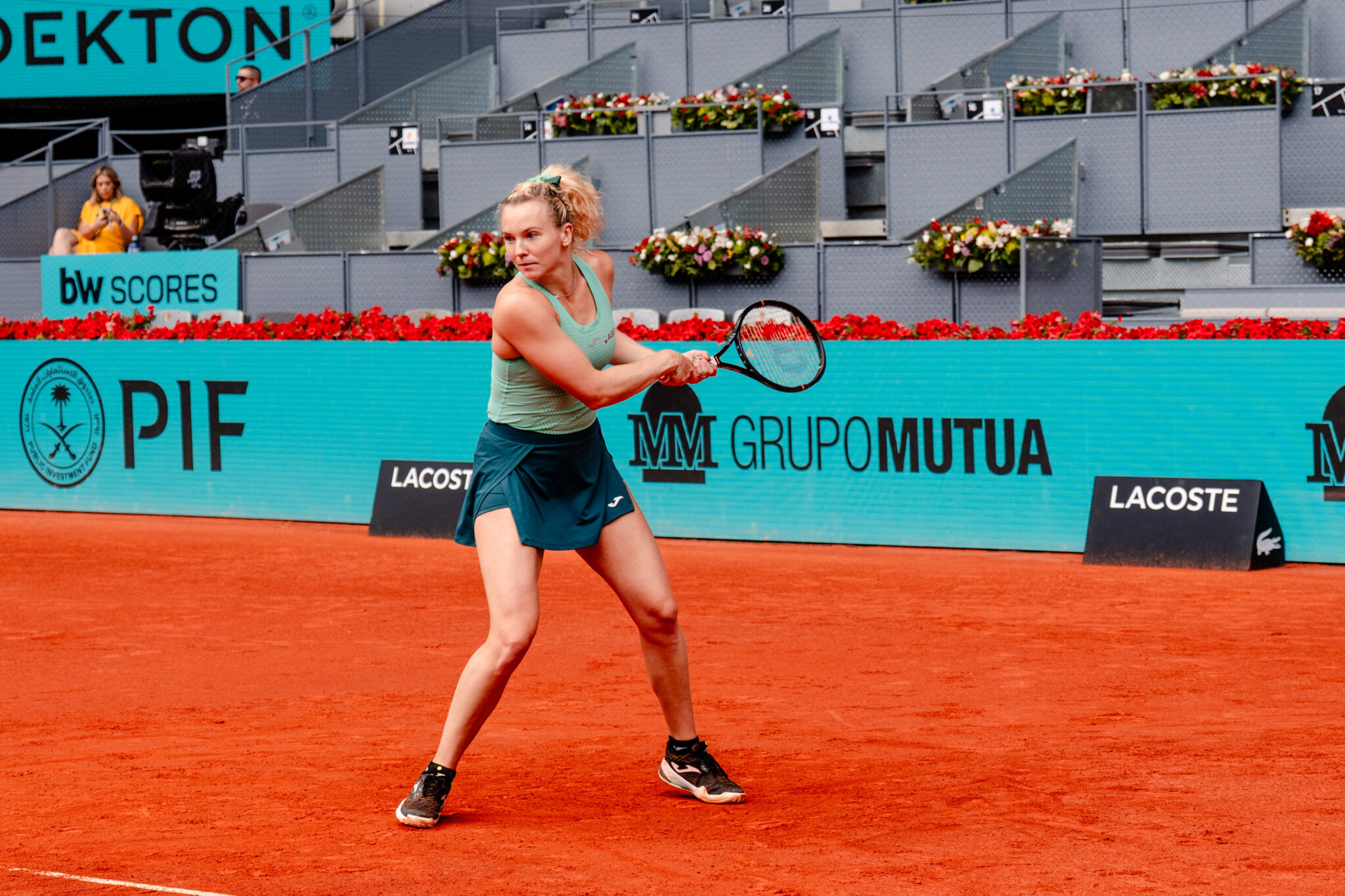 Siniakova reigns in doubles: Mutua Madrid Open champion and world No. 1 ...