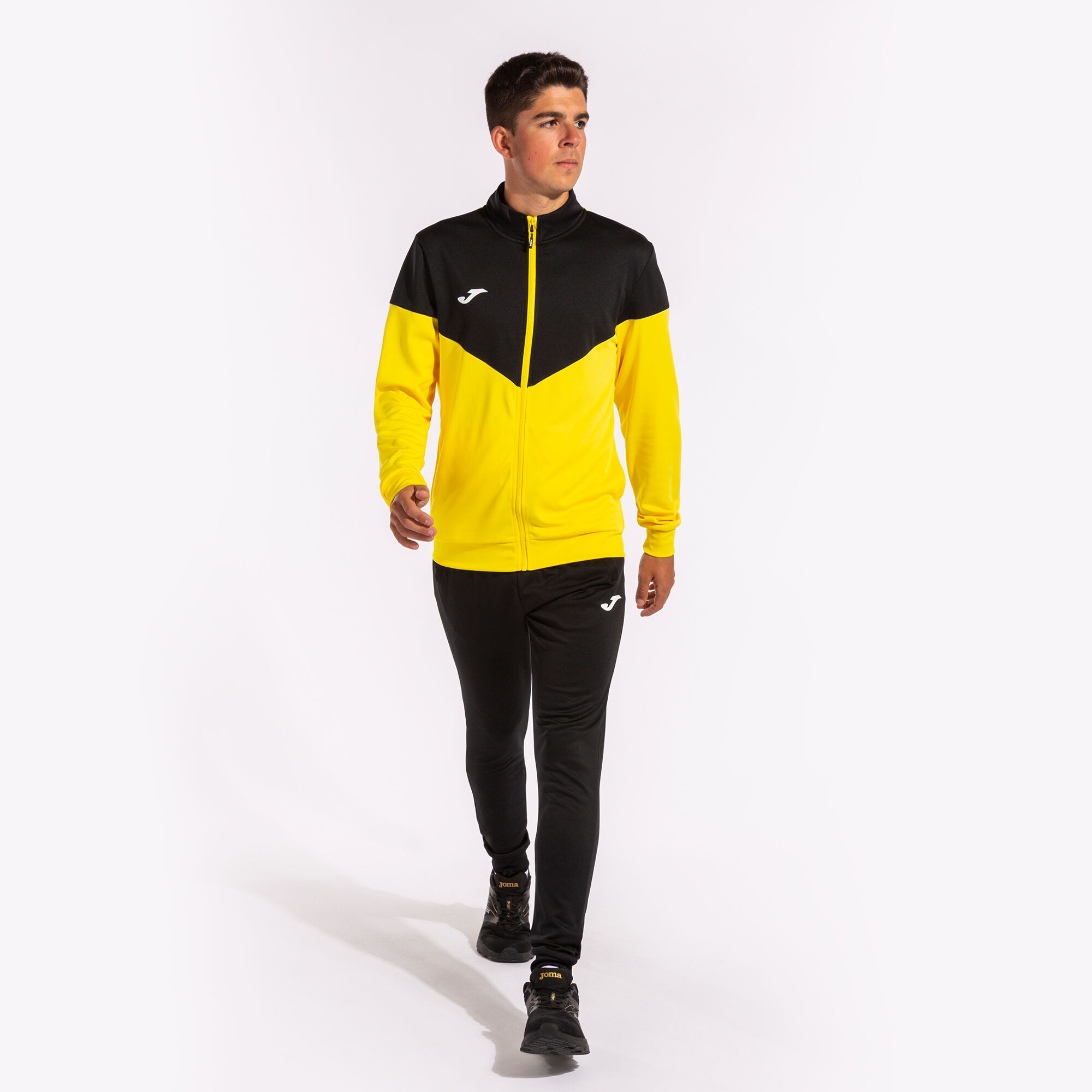 Black and yellow jordan sweatsuit top