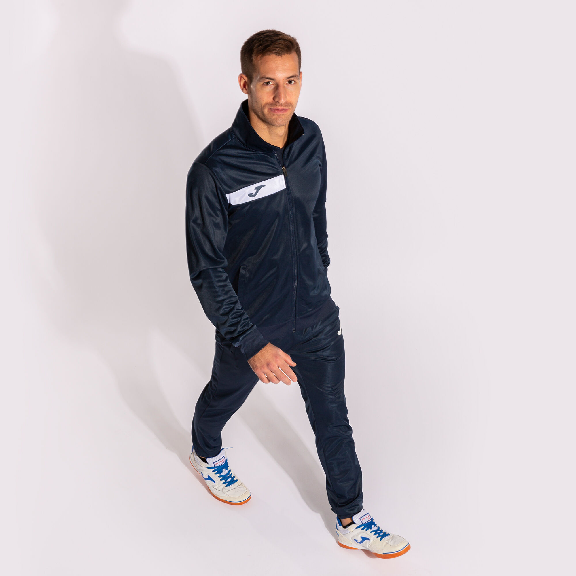 Royal blue and black nike deals sweatsuit