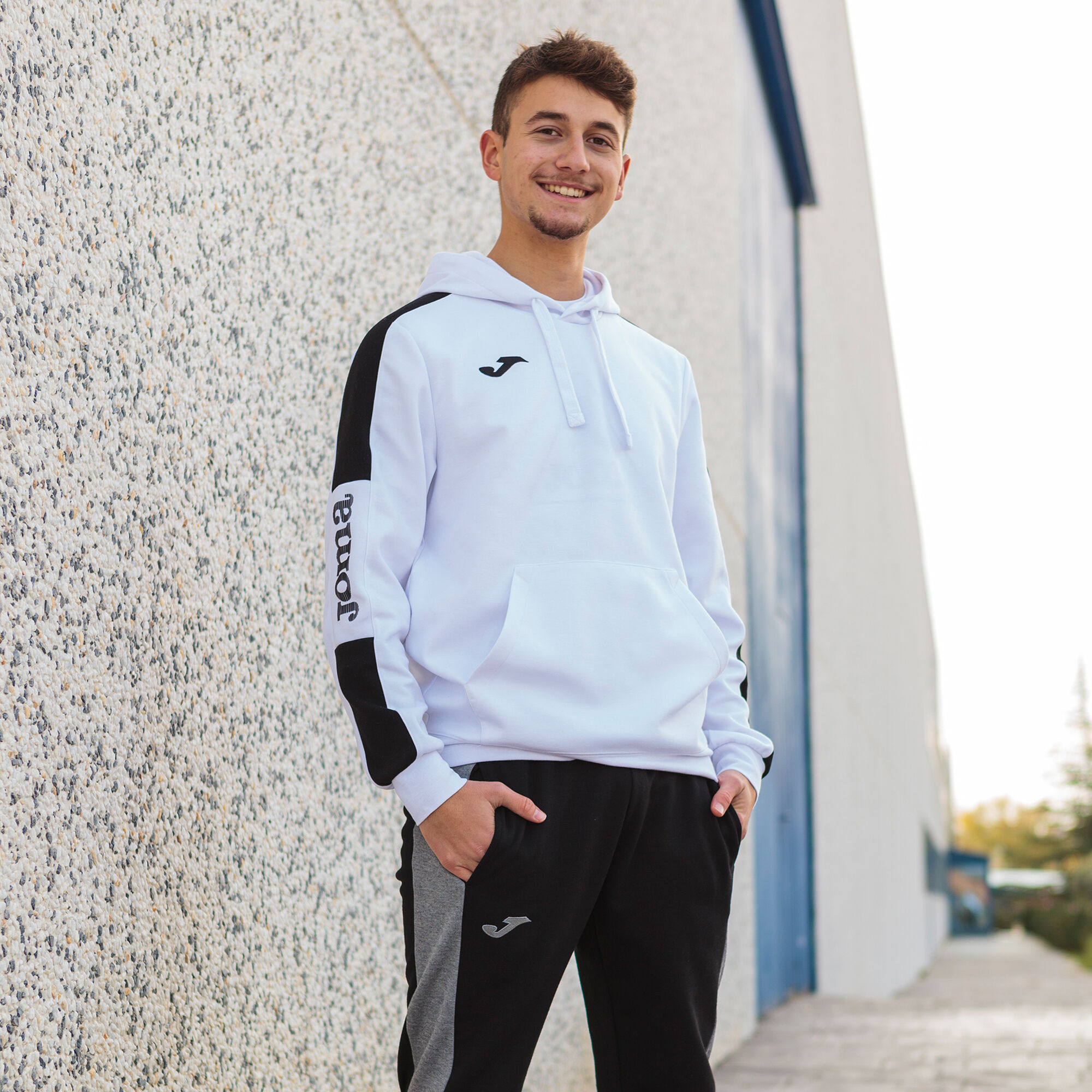 Tuta joma con outlet cappuccio