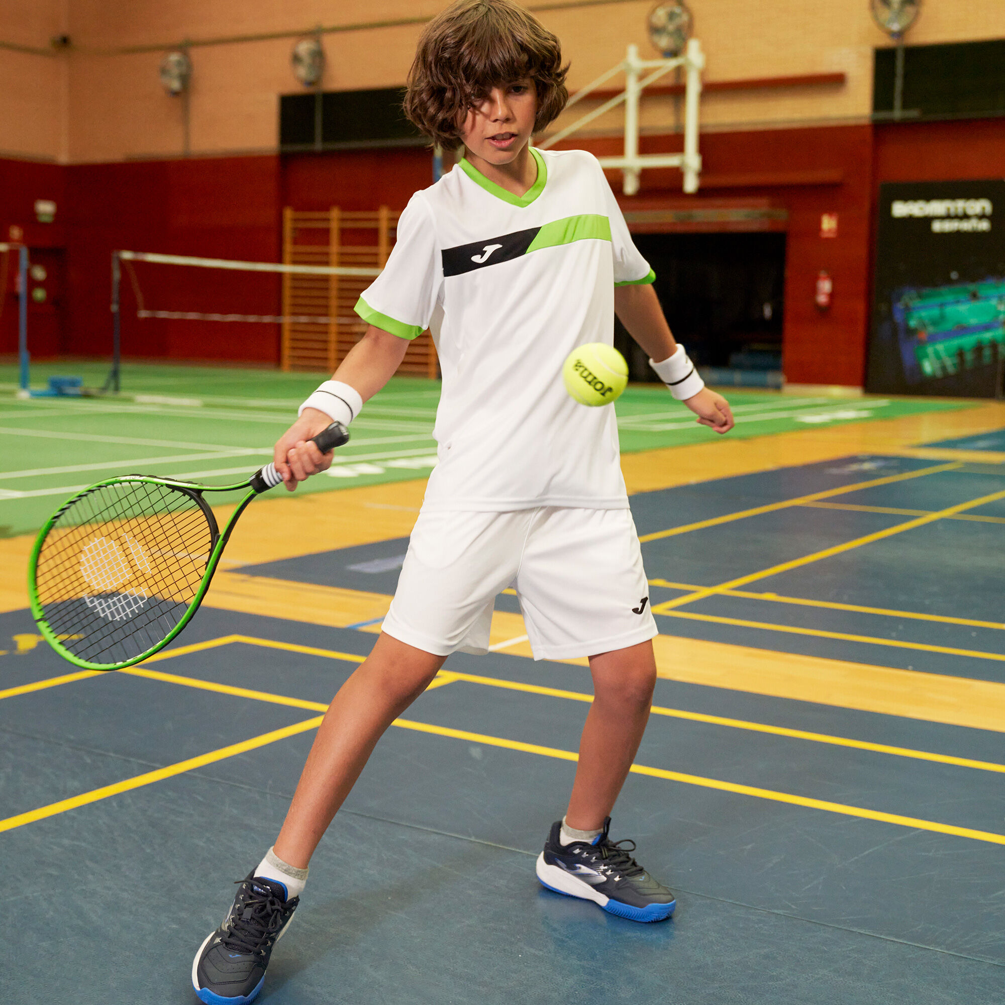 Shirt short sleeve man Court white fluorescent green | JOMA®