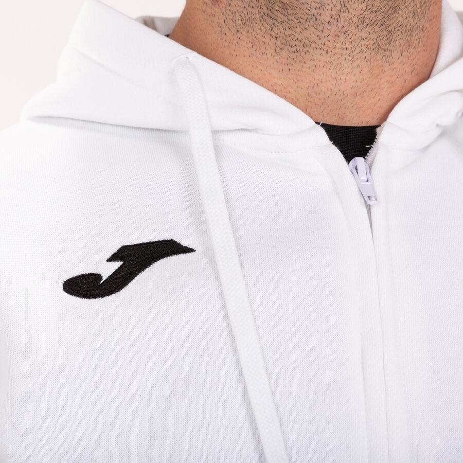 CHAQUETA CON CAPUCHA CAMPUS III