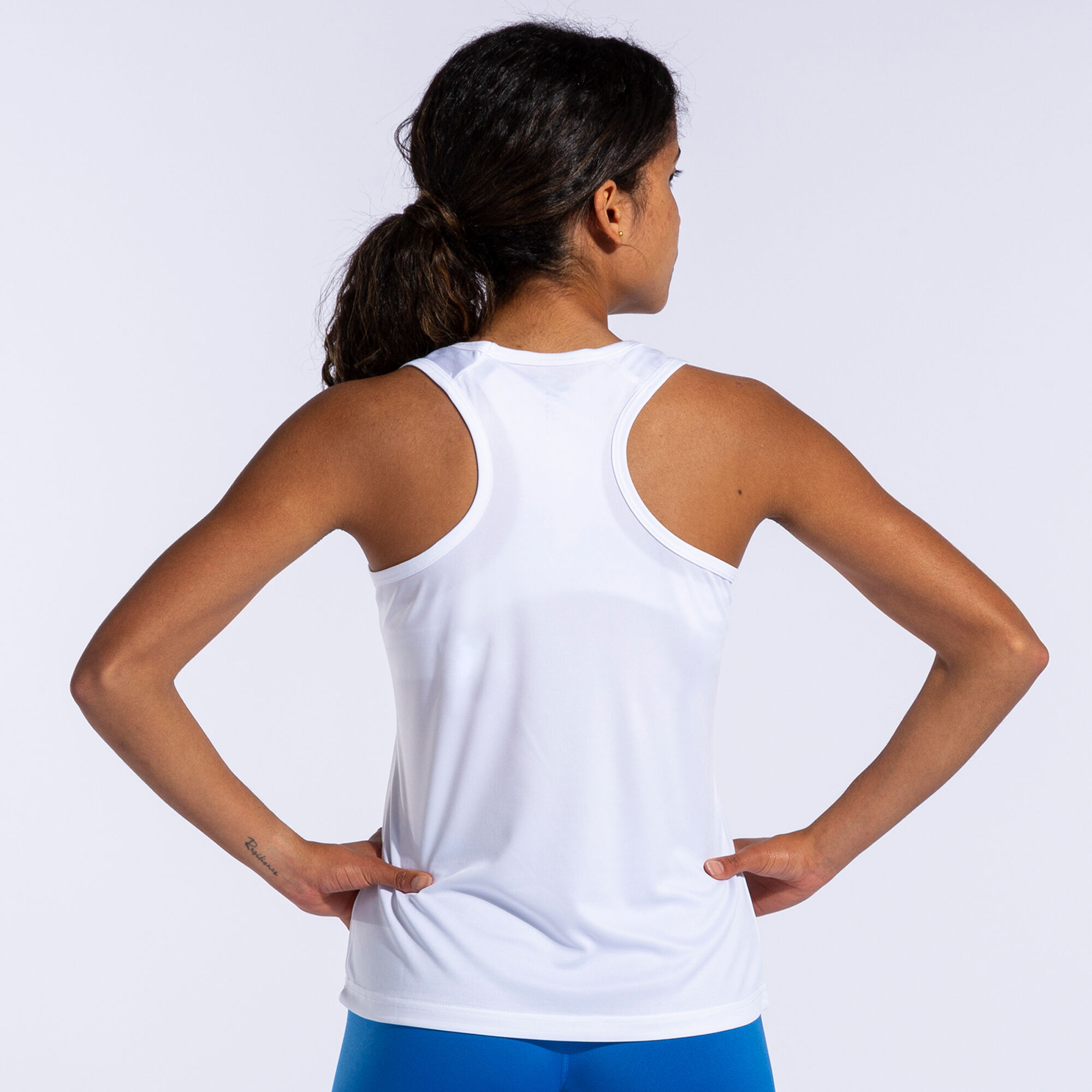 Camisetas de deporte tirantes mujer 2025