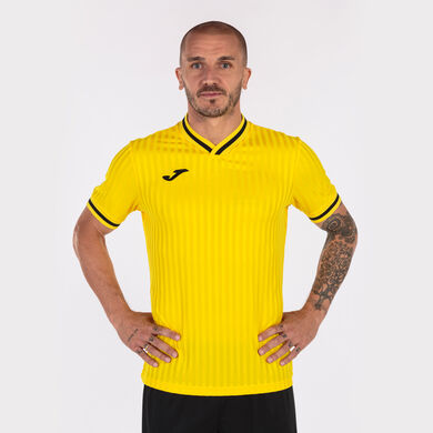 Camiseta manga corta hombre Toletum III amarillo