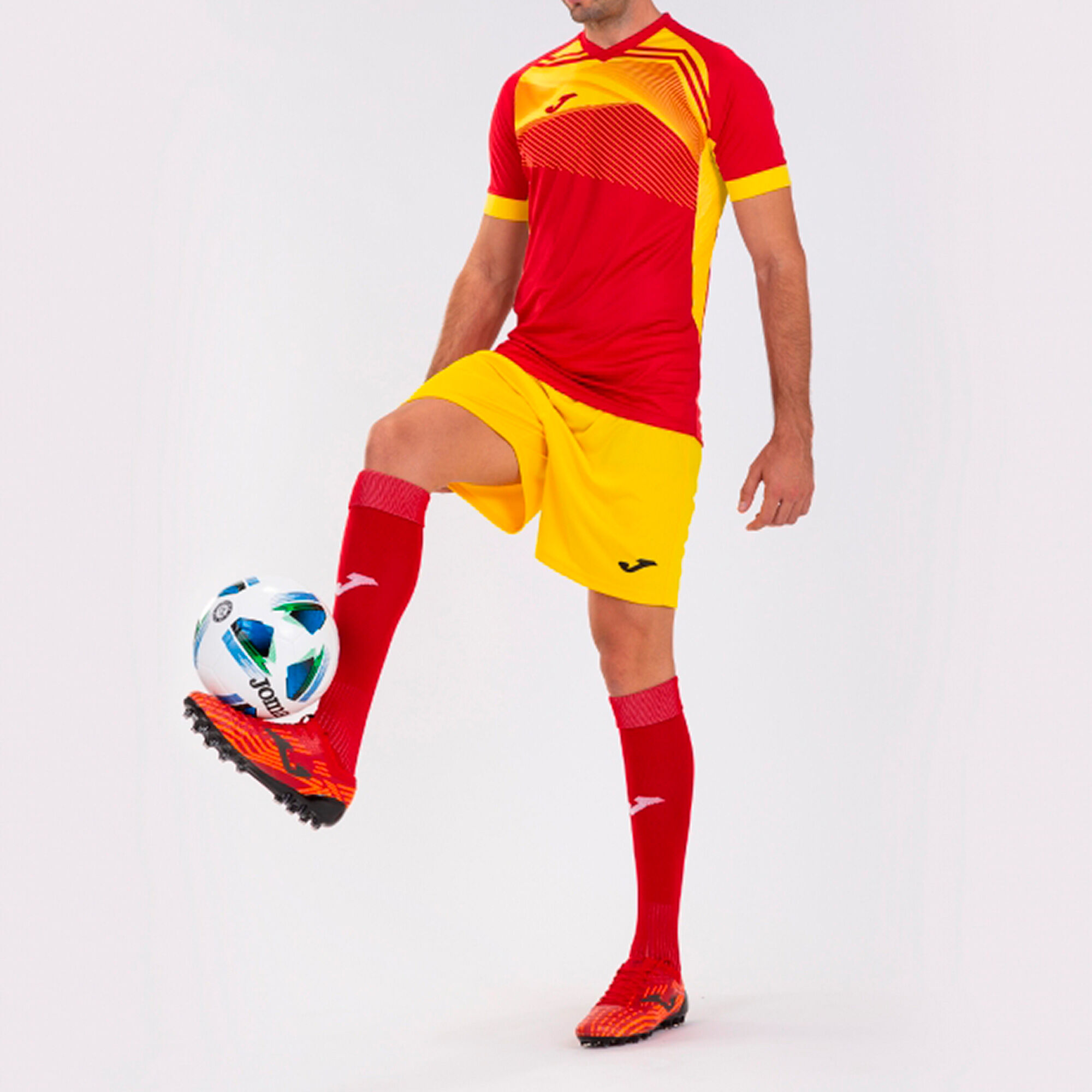 Camiseta amarilla y roja outlet