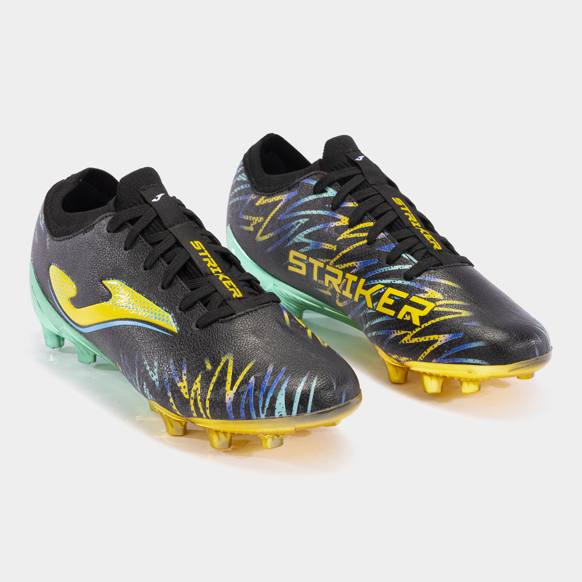 Best soccer cleats for strikers 218 deals