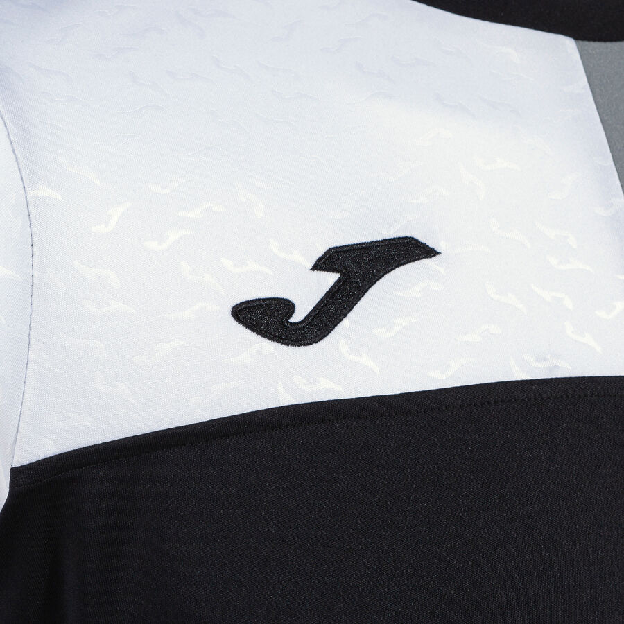 CAMISETA MANGA CORTA CREW V