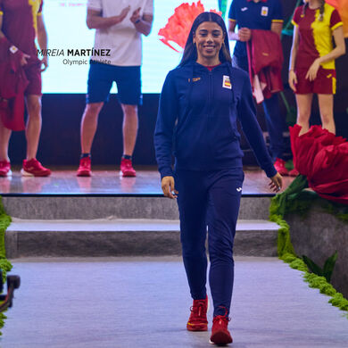 Chaqueta con capucha paseo Comité Olímpico Español mujer