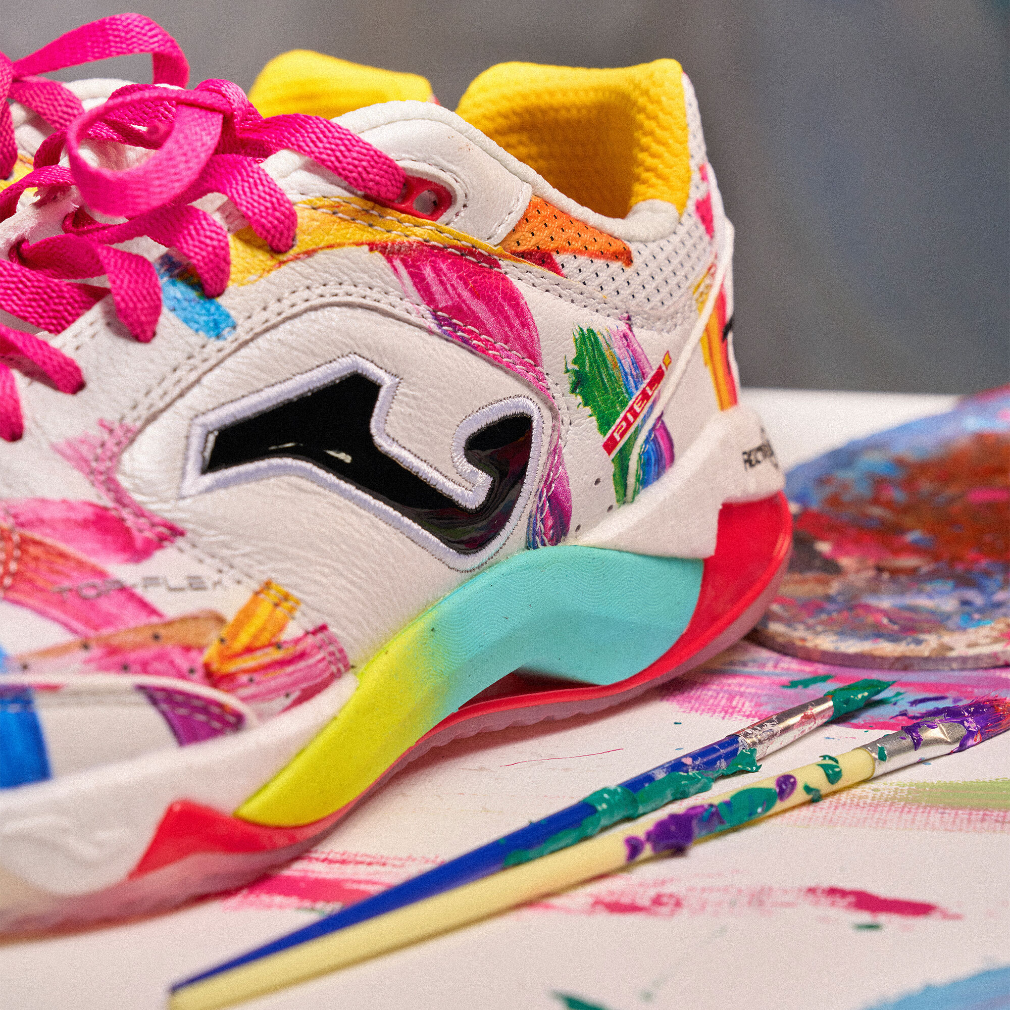 Futsal shoes Top Flex Plus 26 Graffiti indoor white | JOMA®