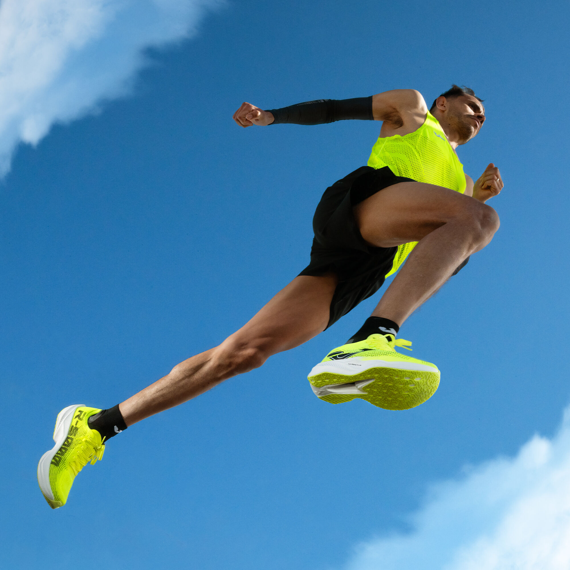 Chaussures sport fluo outlet
