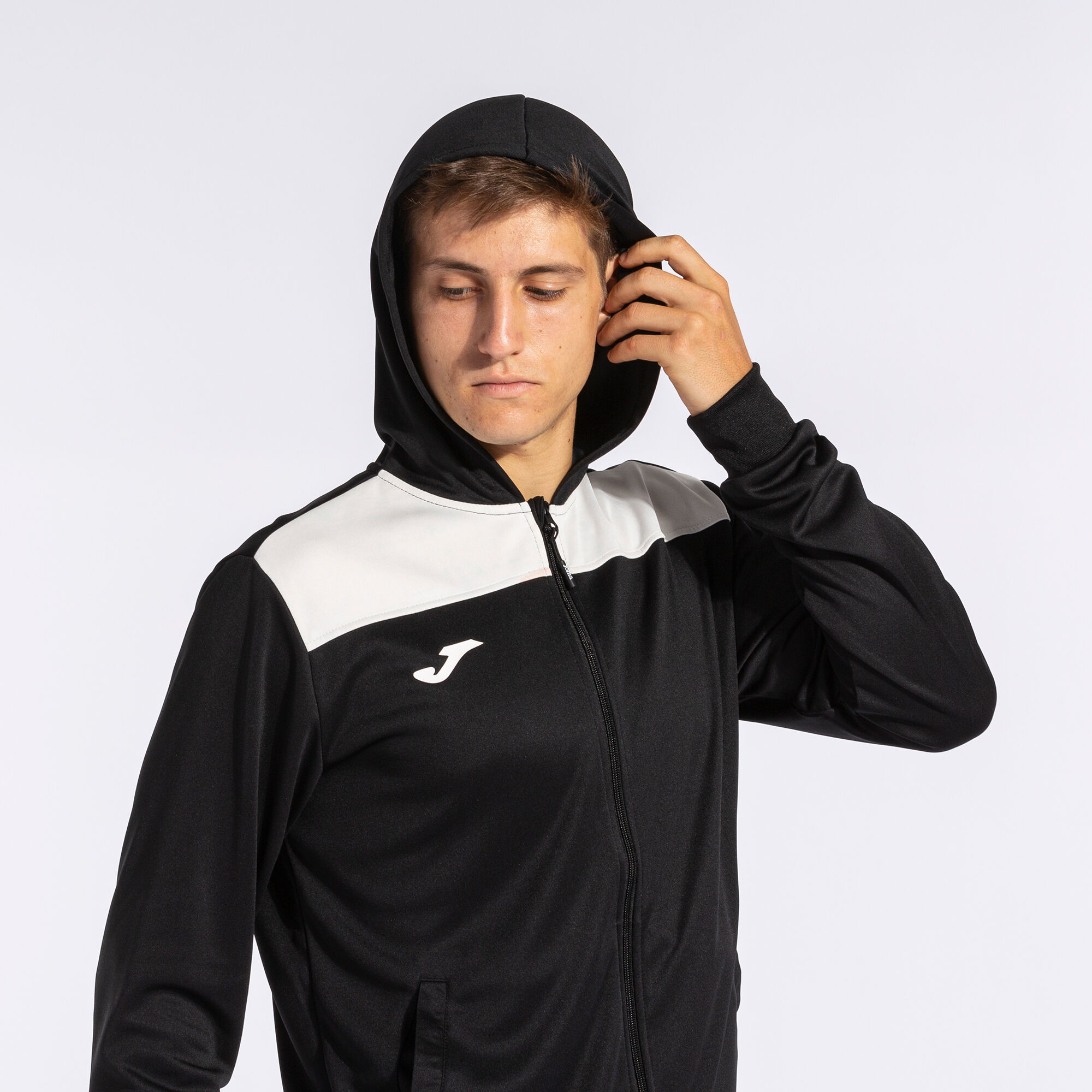 有名な高級ブランド Tracksuit man Phoenix II black white | JOMA® スキー