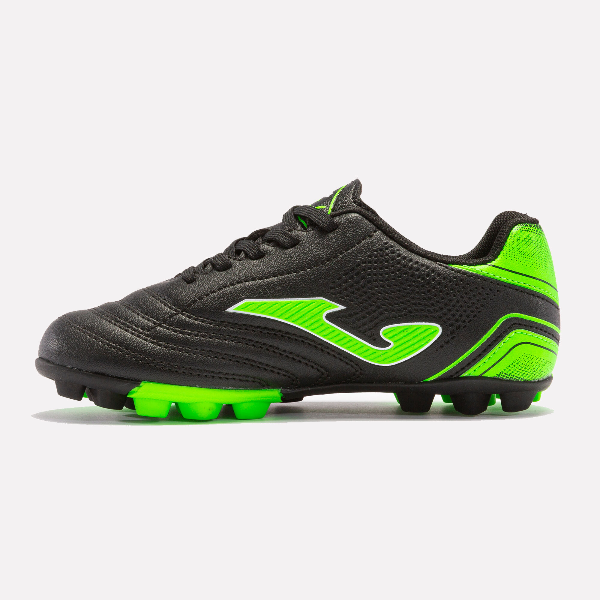 Chaussure foot deals terrain dur