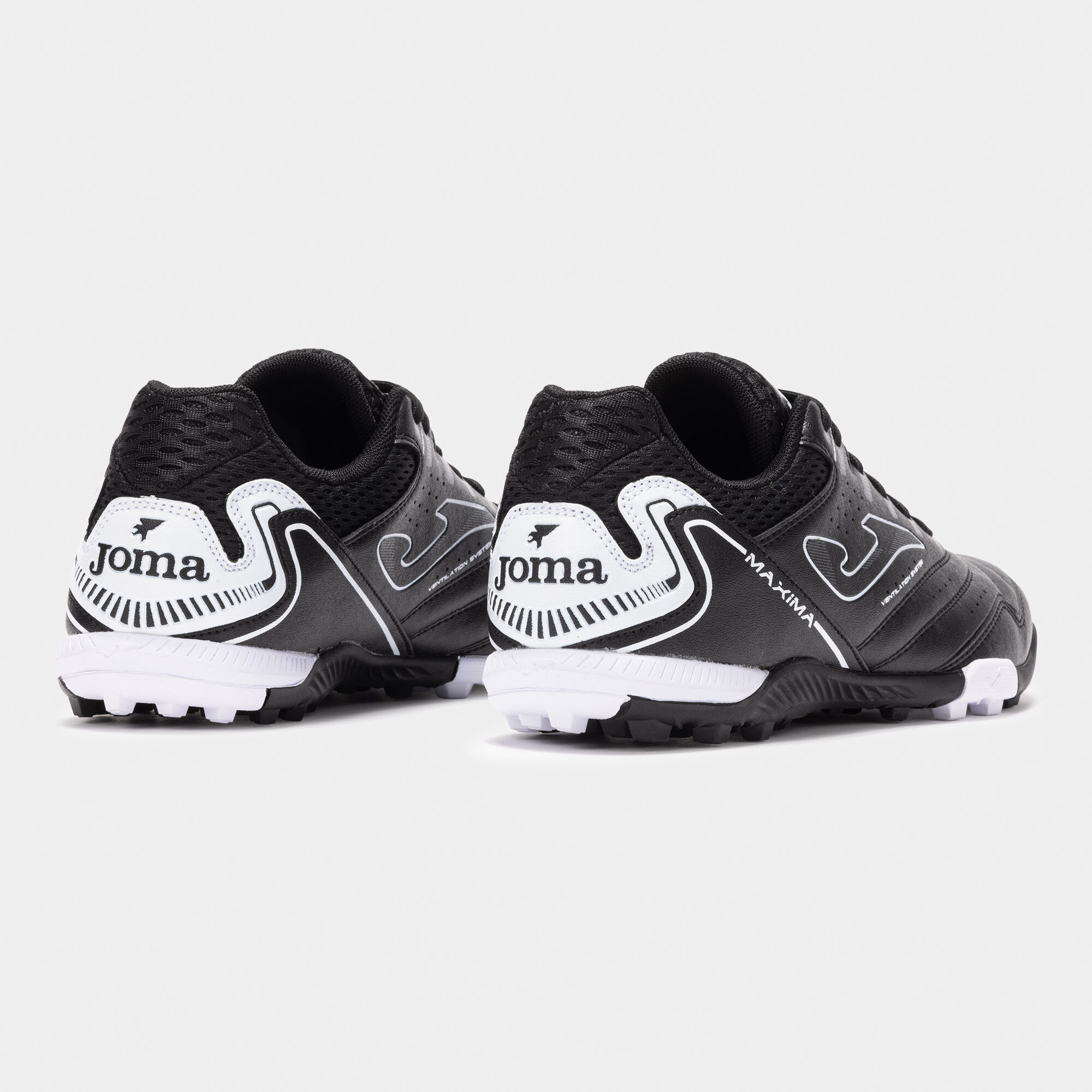 Football boots Maxima 25 turf black | JOMA®