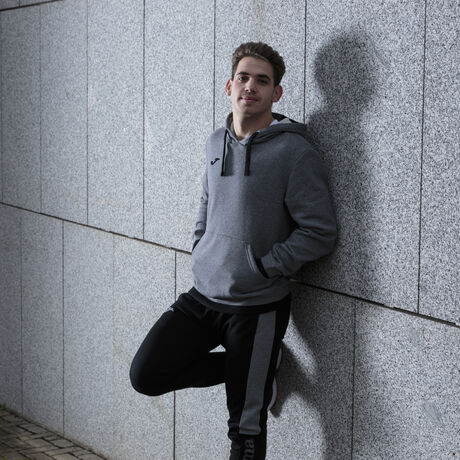 SUDADERA CON CAPUCHA CONFORT II