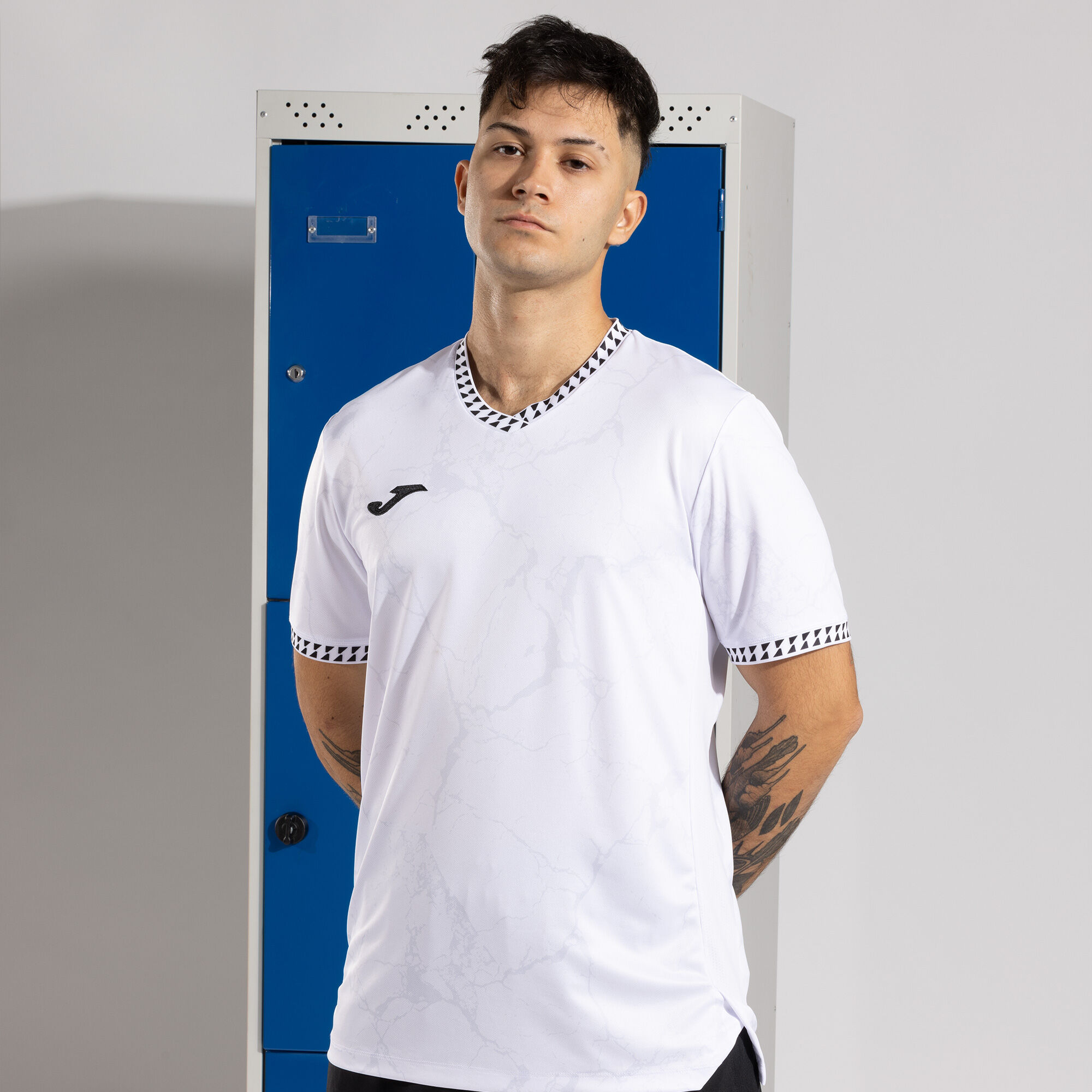 Shirt short sleeve man Gold VII white black | JOMA®