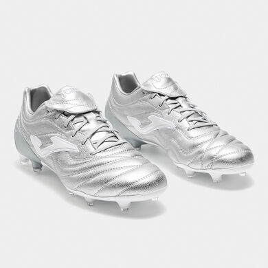 Botas f&uacute;tbol Score Cup 26 terreno firme FG plata