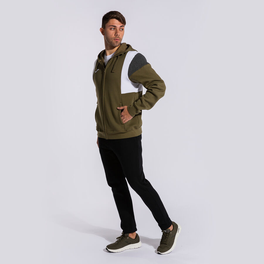 CHAQUETA CON CAPUCHA CONFORT III