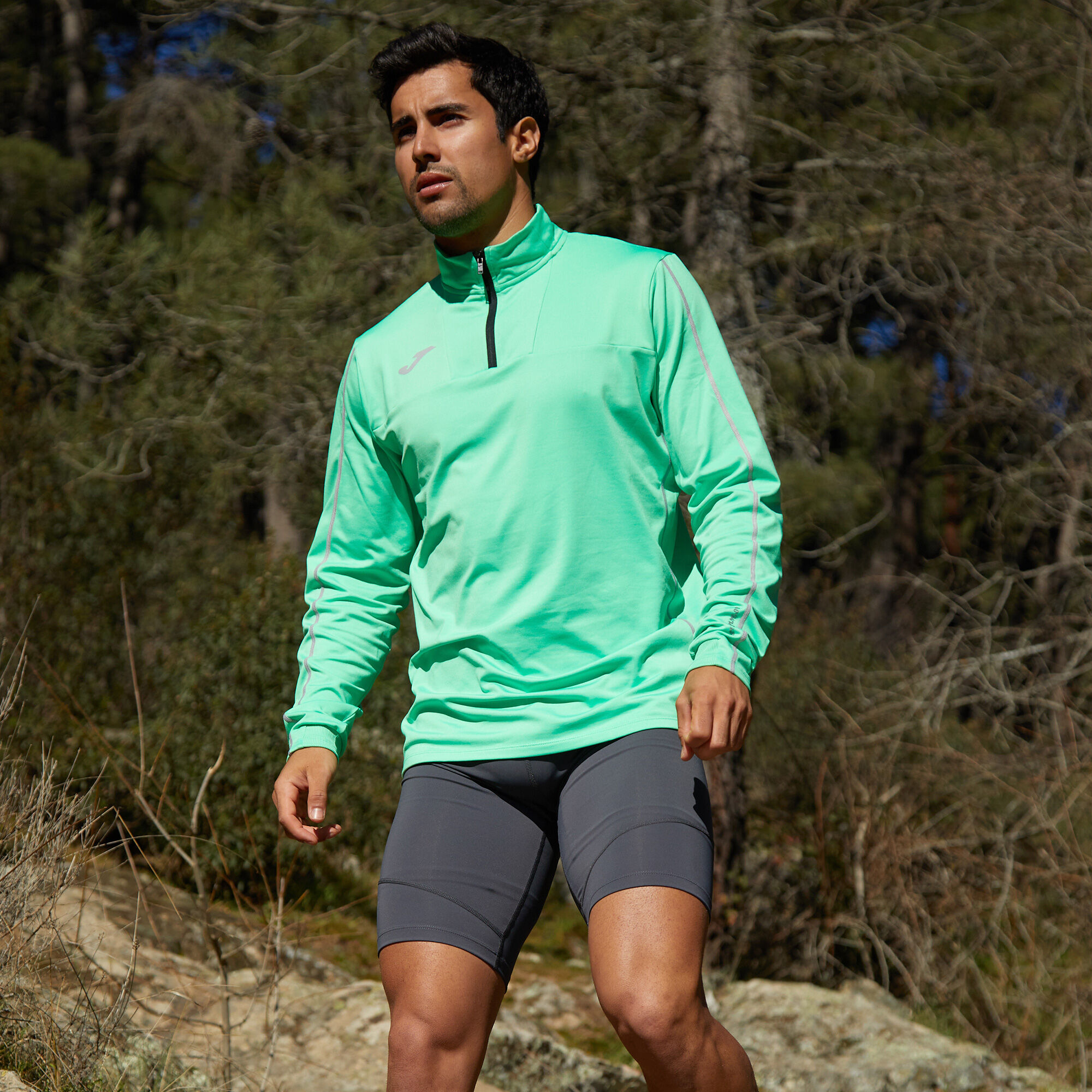 Mallas cortas hotsell para correr hombre