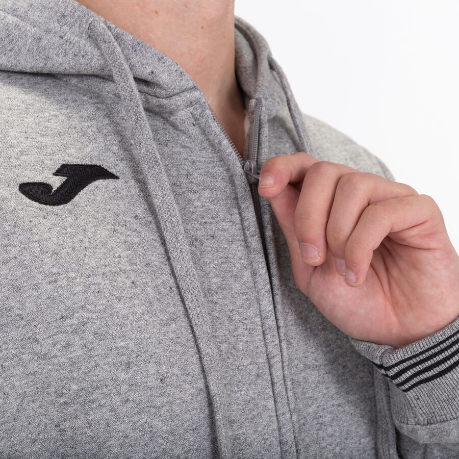 CHAQUETA CON CAPUCHA CAMPUS III