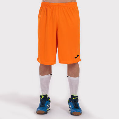 Short hombre Nobel Long naranja