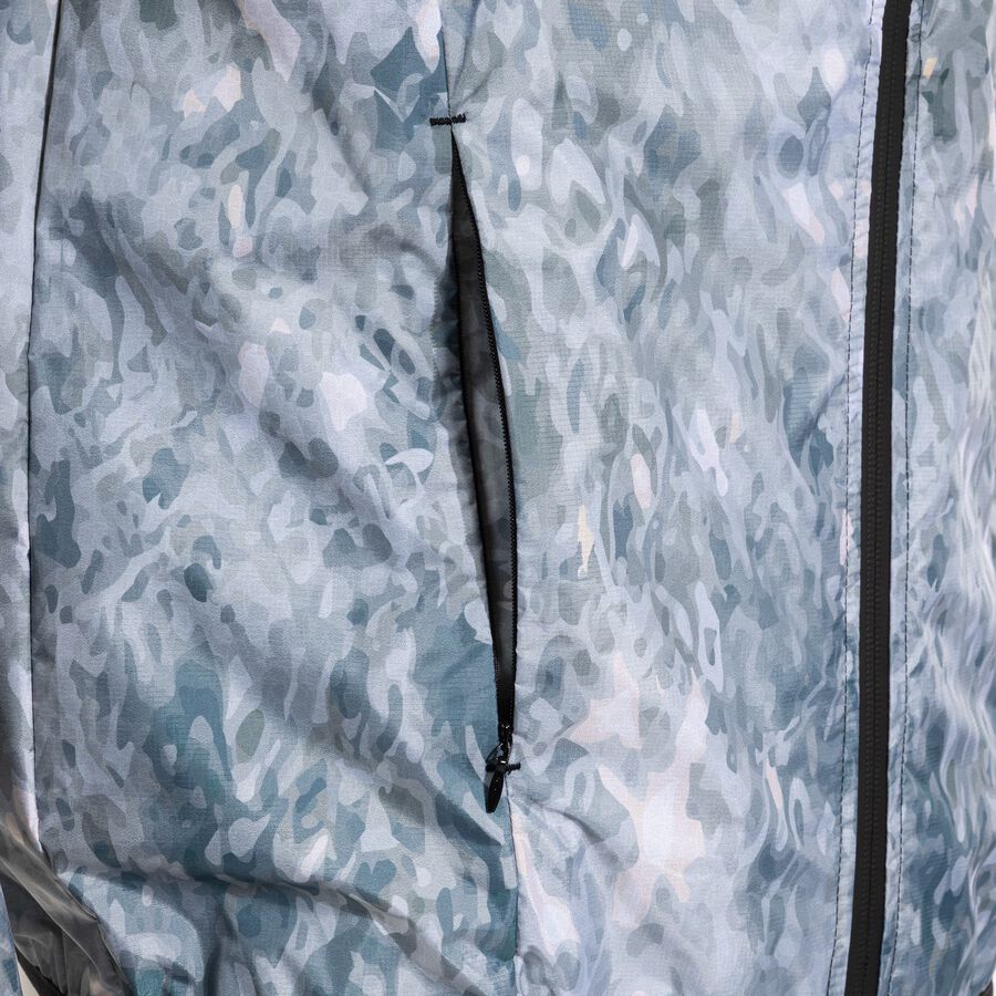 CHUBASQUERO R-CITY LONDON