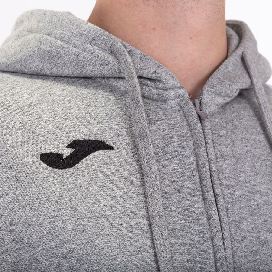 CHAQUETA CON CAPUCHA CAMPUS III