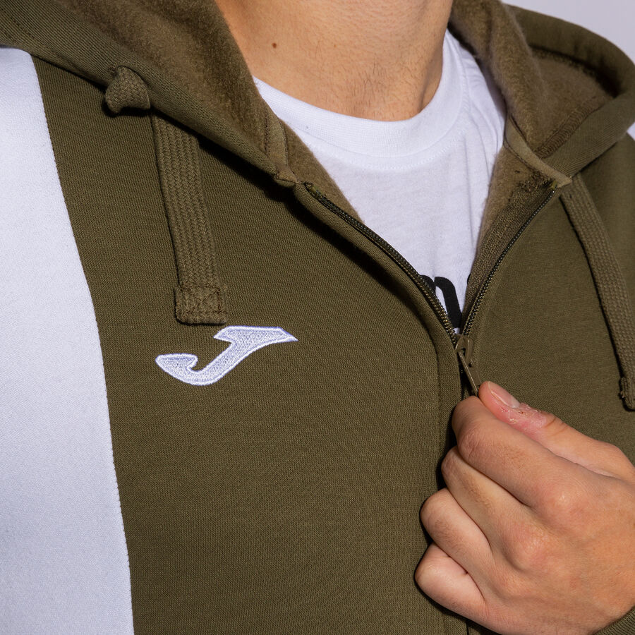 CHAQUETA CON CAPUCHA CONFORT III