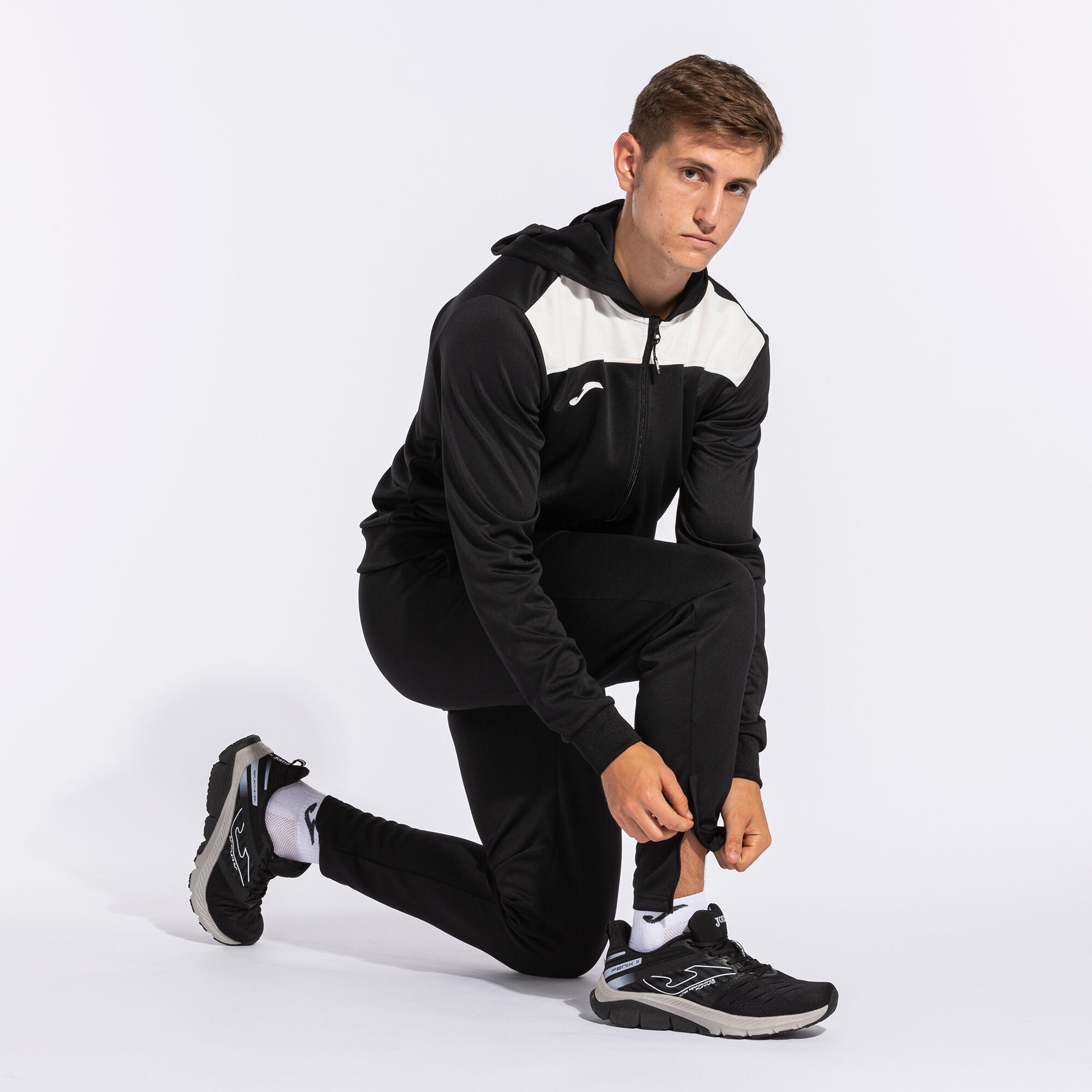 Chandal hombre Phoenix II negro blanco JOMA