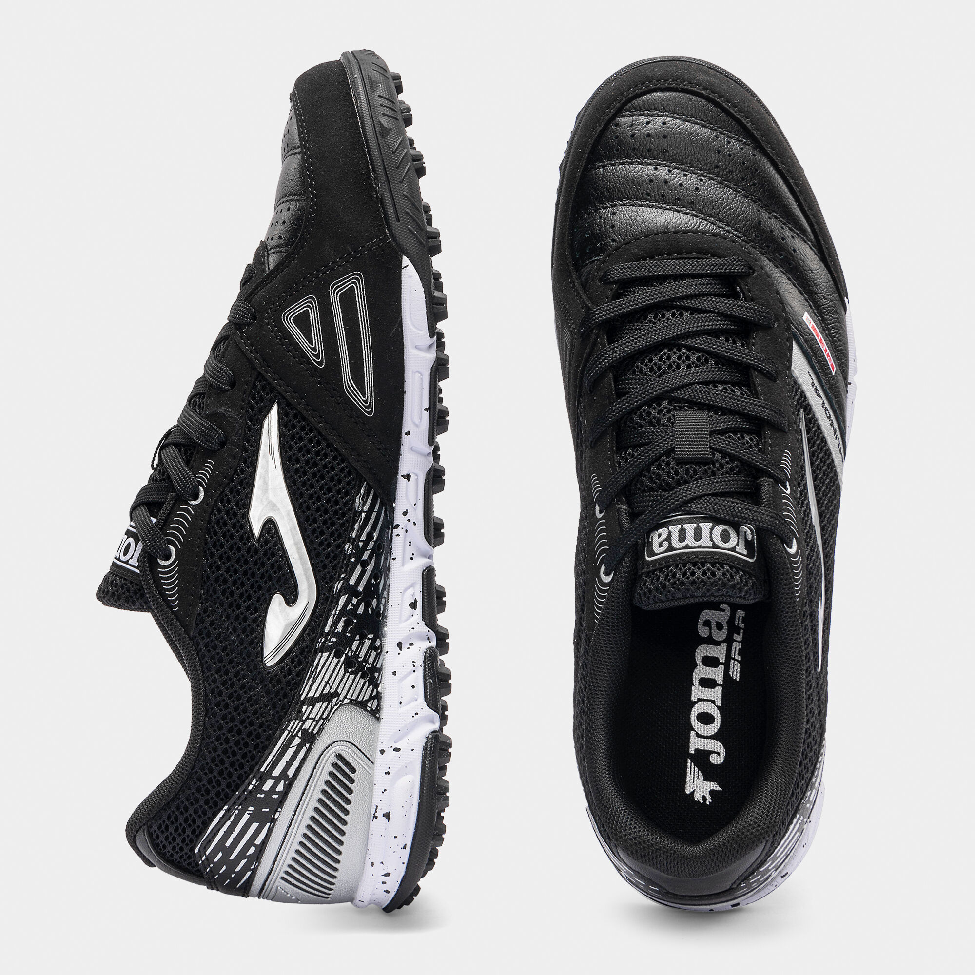 Football boots Mundial 26 turf black | JOMA®