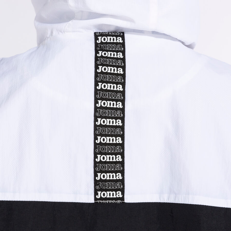CHAQUETA CON CAPUCHA URBAN STREET