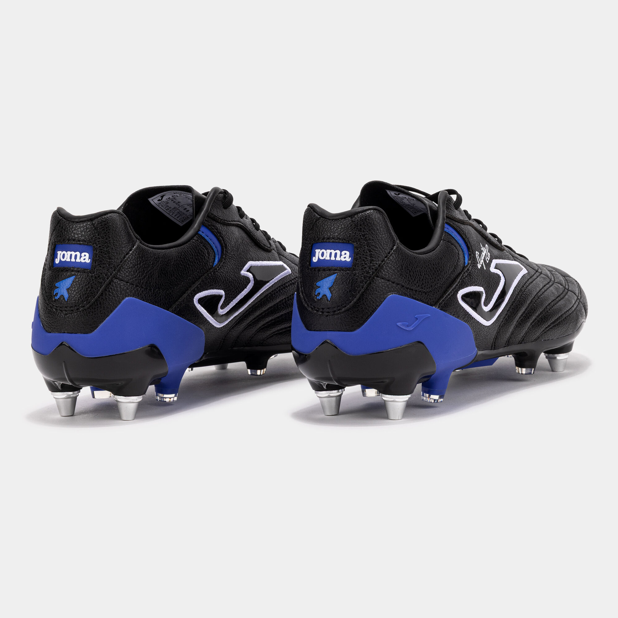 Football boots Aguila Cup 26 soft ground black | JOMA®