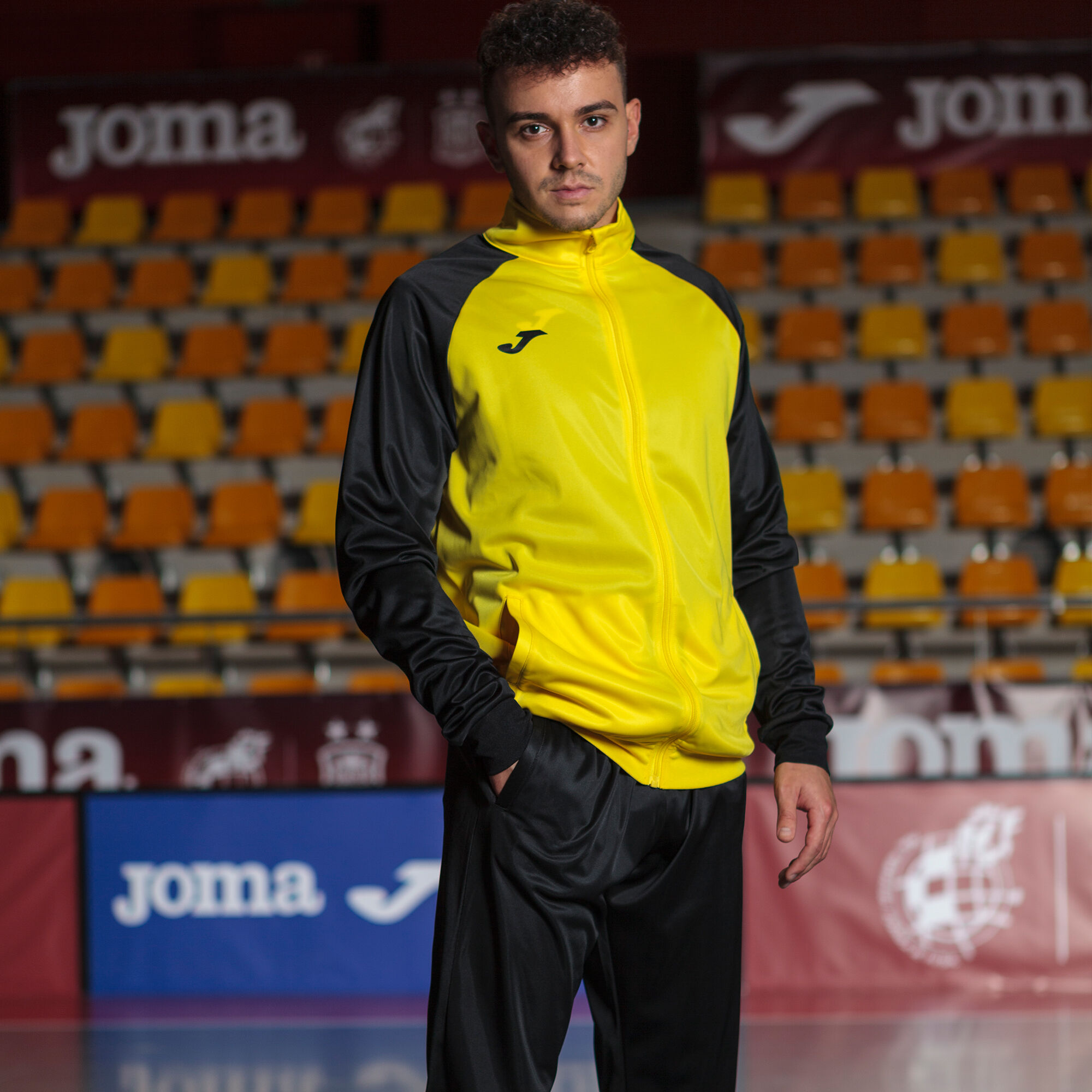 Tracksuit man Academy IV yellow black JOMA