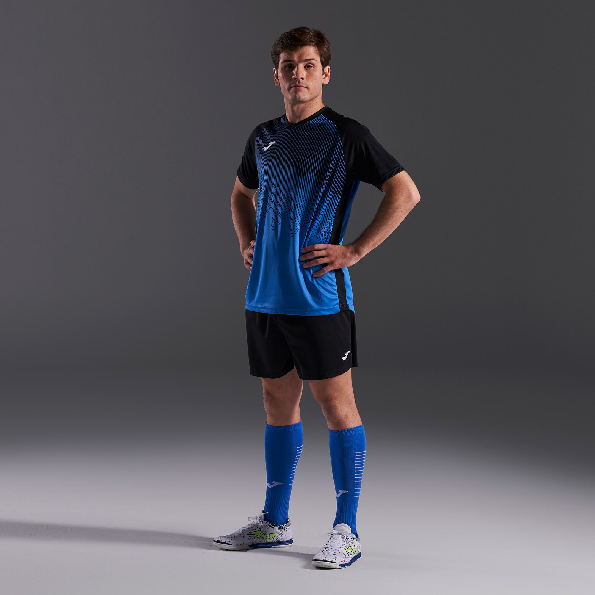Shirt short sleeve man Tiger VI royal blue black | JOMA®