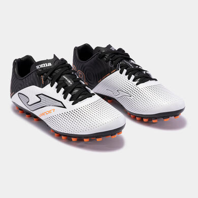 Botas fútbol Xpander 23 césped artificial AG blanco negro