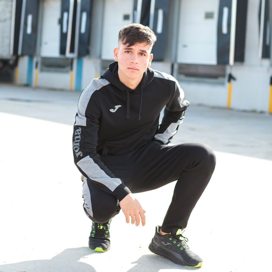 SUDADERA CON CAPUCHA STREET