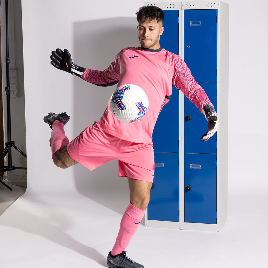 SET PERFORMANCE GK
