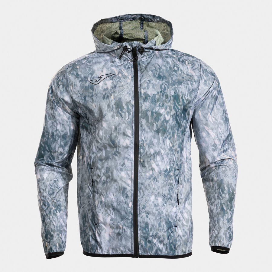 CHUBASQUERO R-CITY LONDON