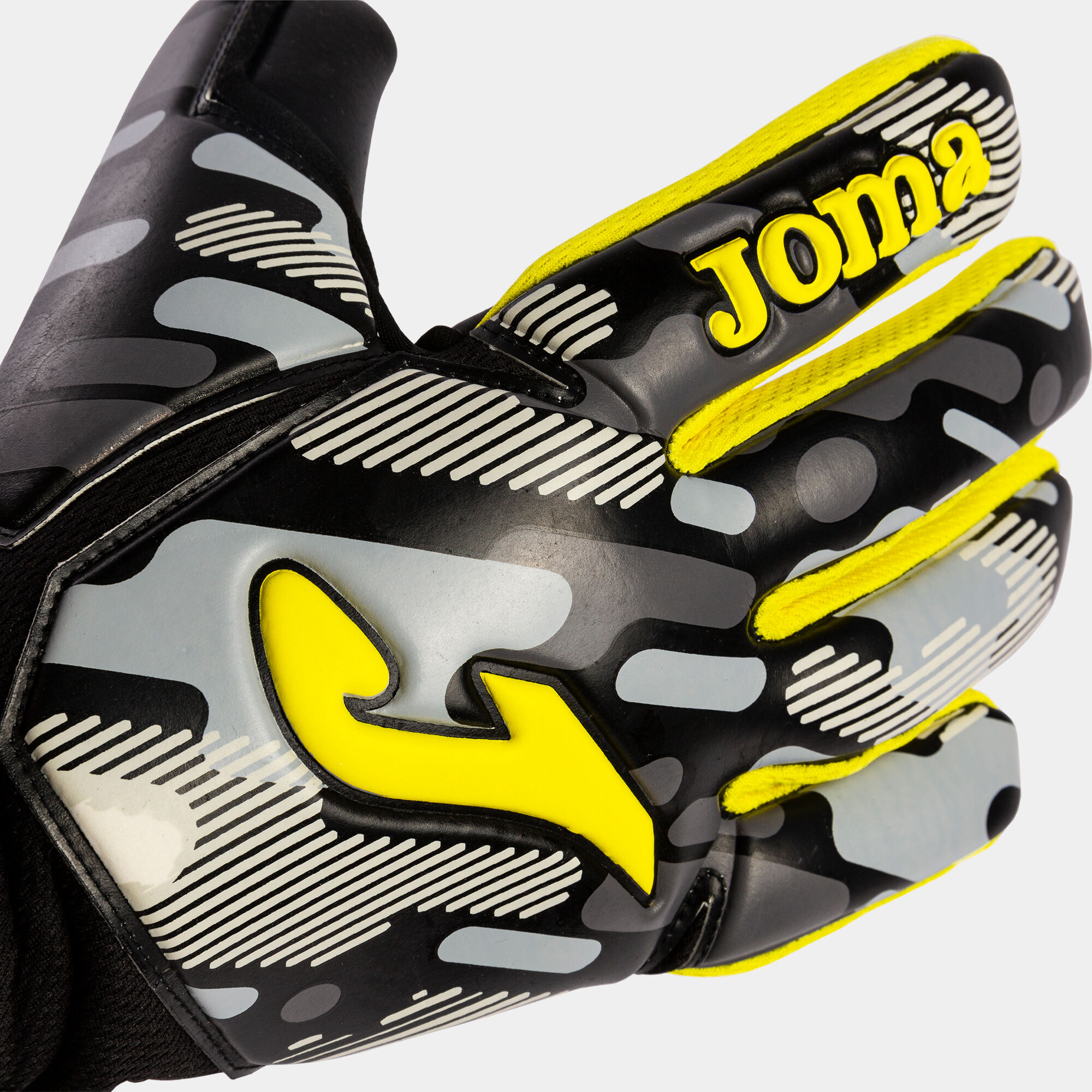 Brave 2025 gk gloves