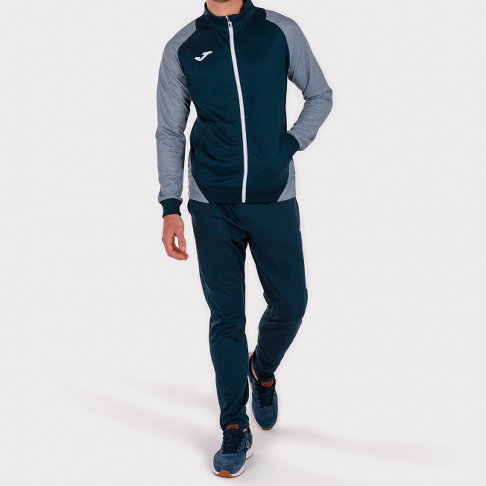 Chandal joma essential 2025 capucha
