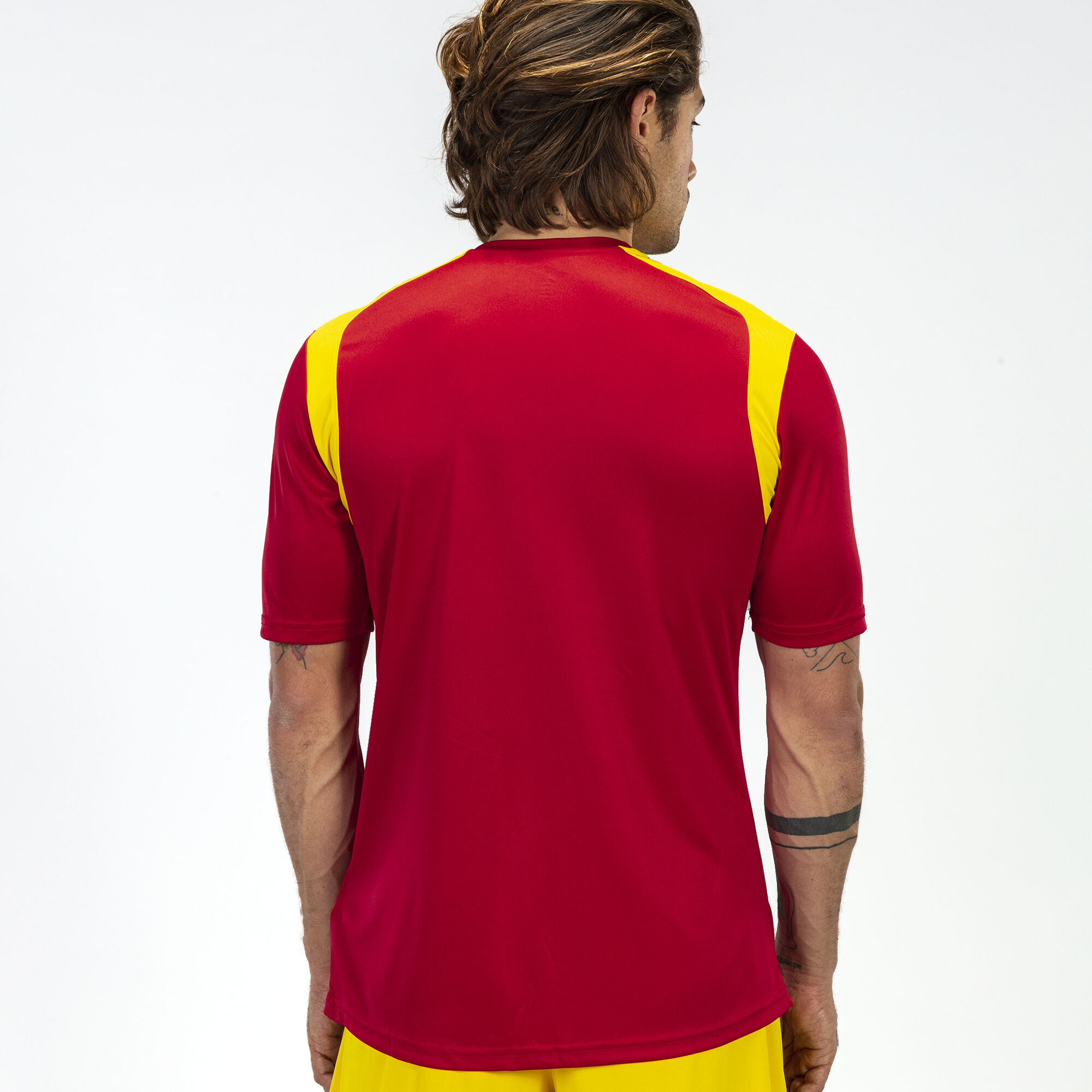 T-shirt manga curta homem Championship V vermelho amarelo