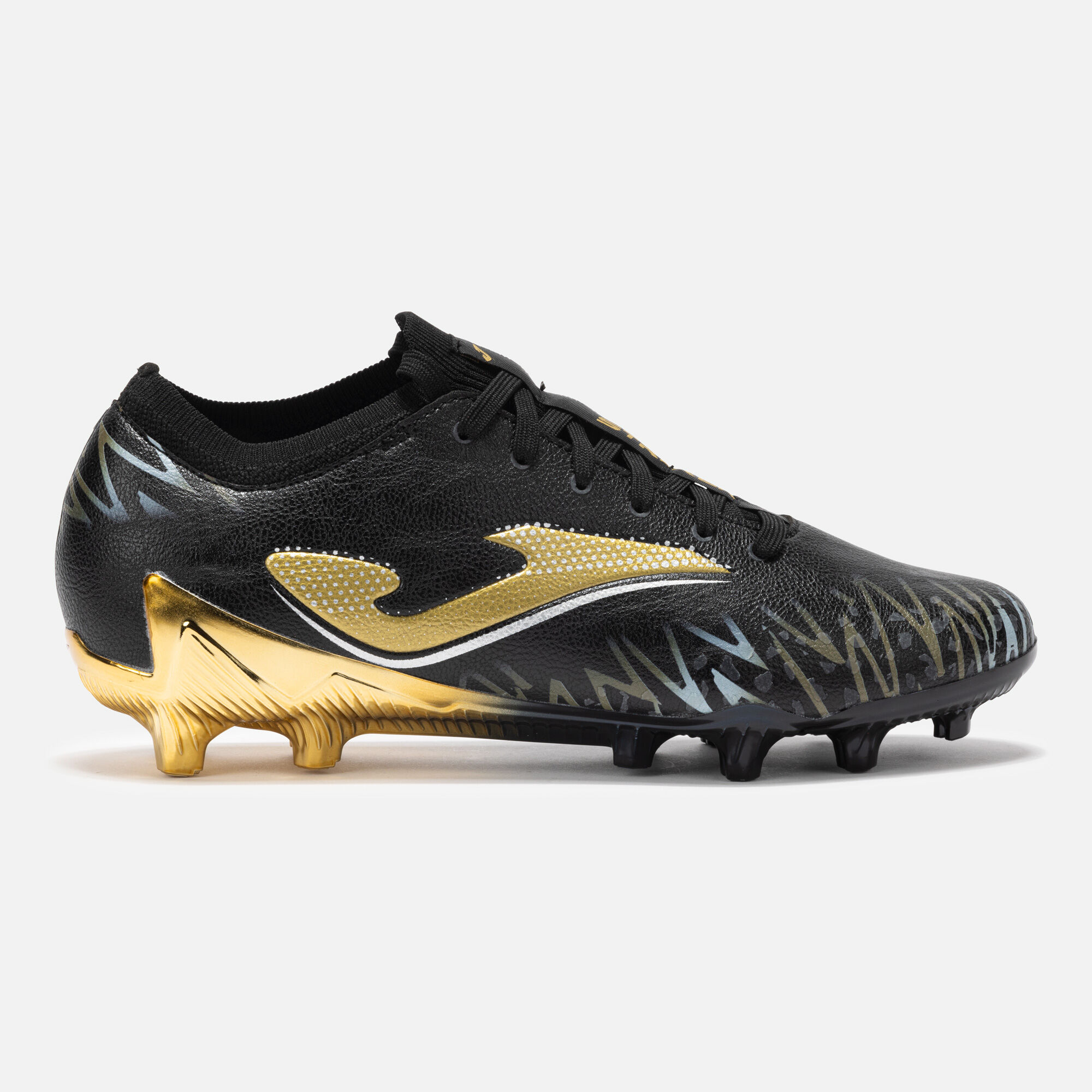 Football boots Striker 25 firm ground FG black | JOMA®