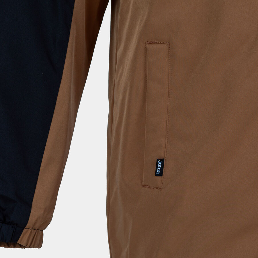 ANORAK EXPLORER