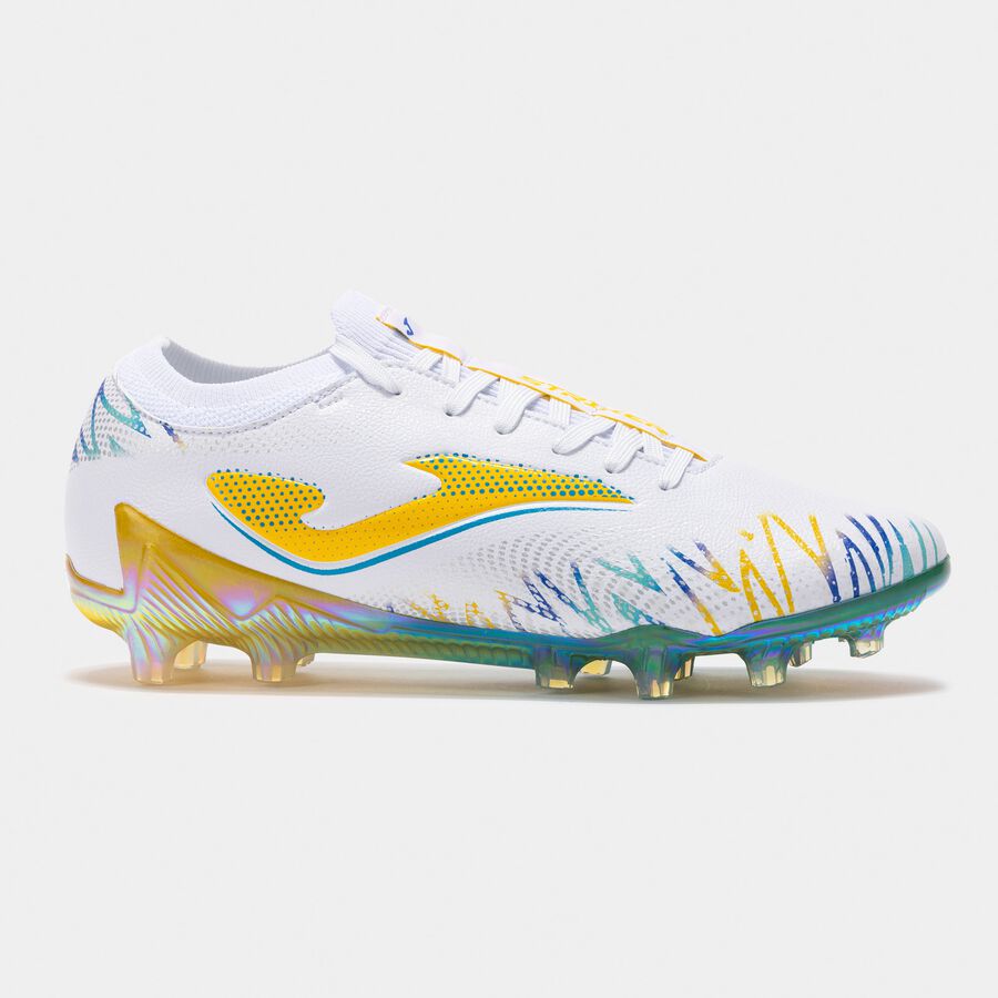 STRIKER 24