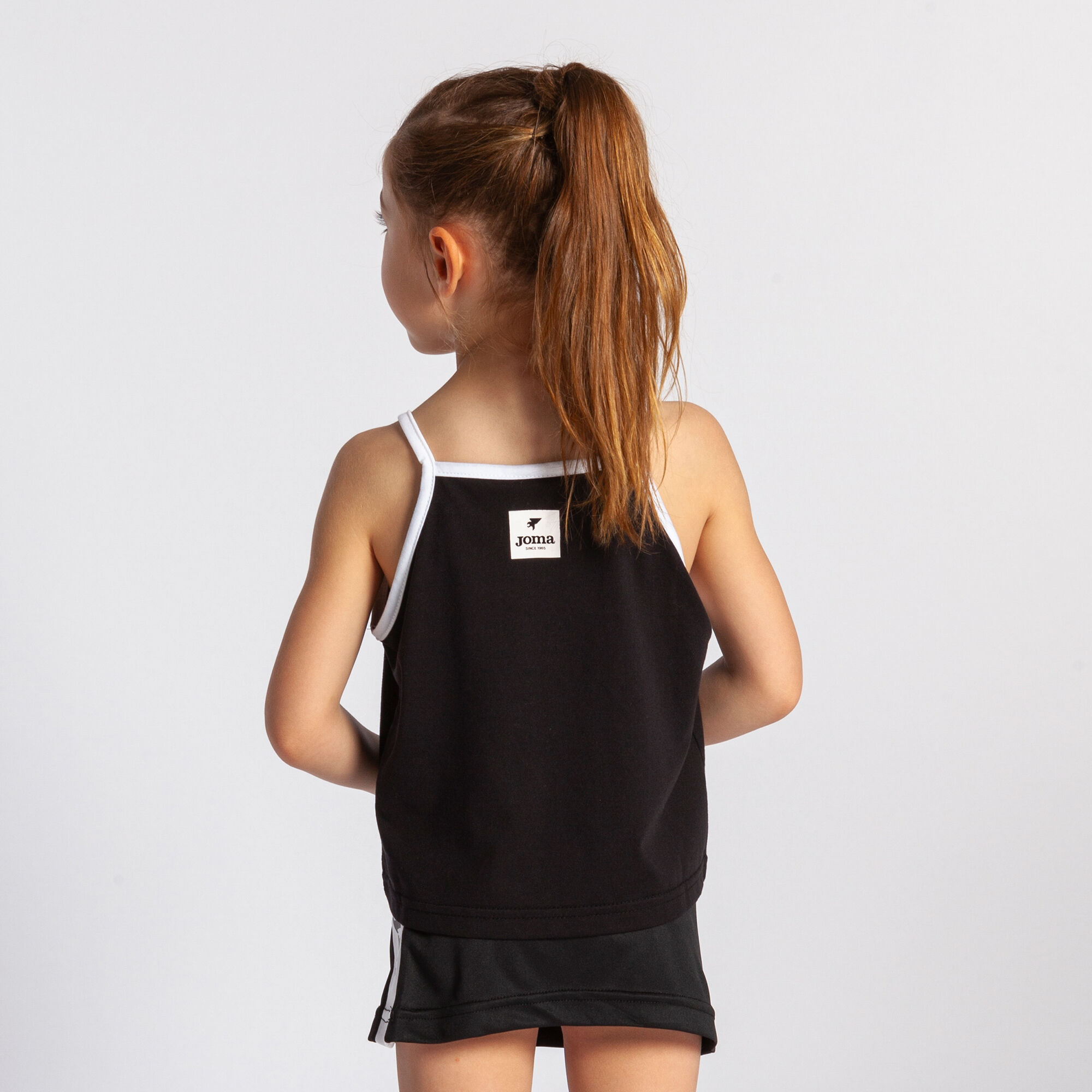 Camiseta tirantes nina Vallina negro