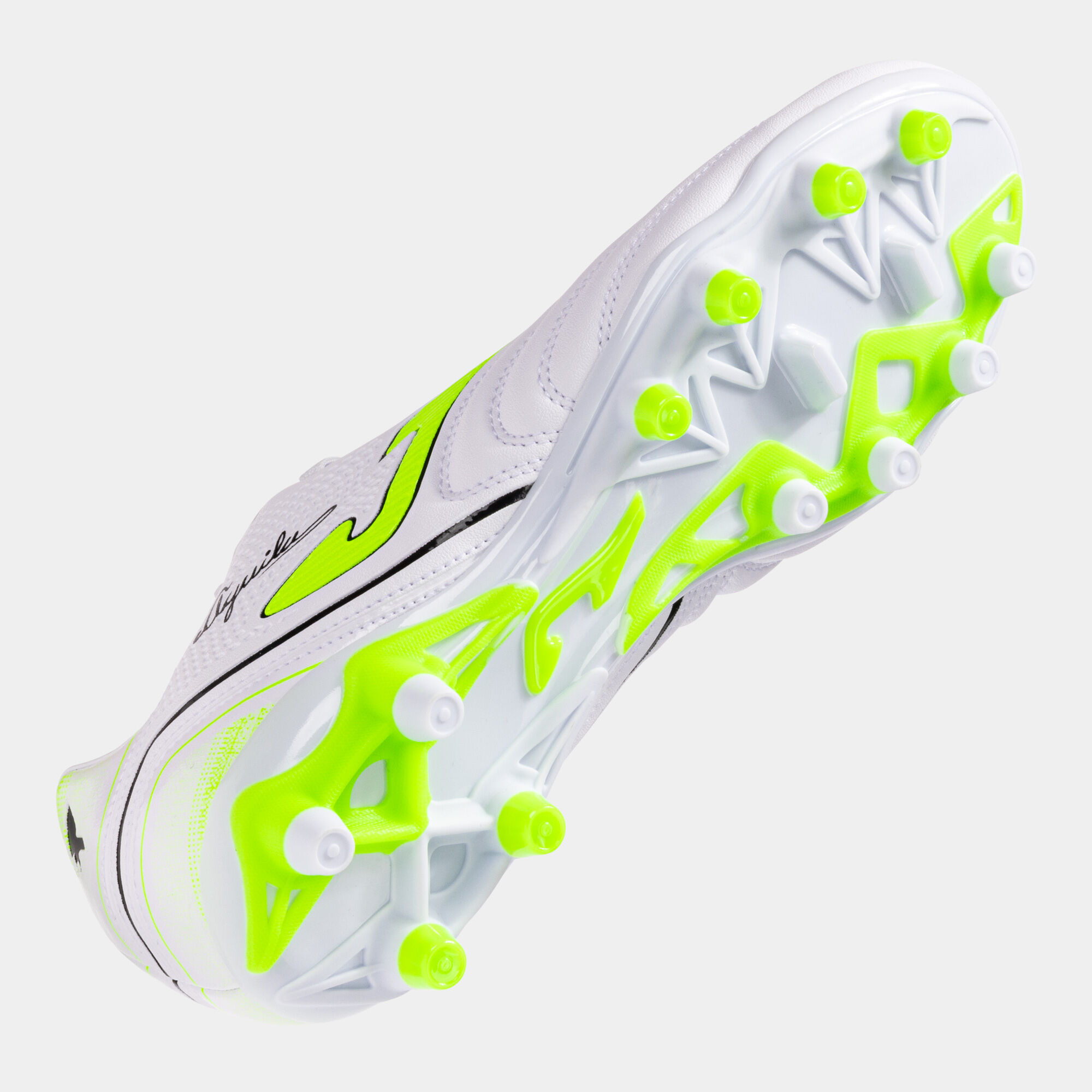 Football boots Aguila 25 firm ground FG white | JOMA®