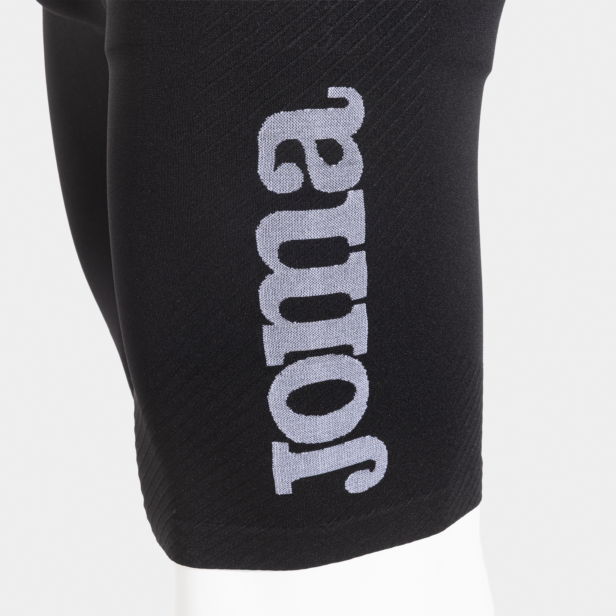 Acquista pantaloncini e bermuda da uomo JOMA